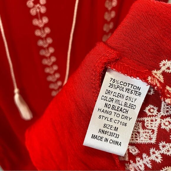 Umgee red boho embroidered tunic top size medium - Picture 8 of 10